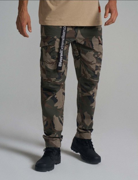 DIVERSE EXTREME TEAM SPODNIE DKR CARGO 09 KOLOR KAMO ROZMIAR 31
