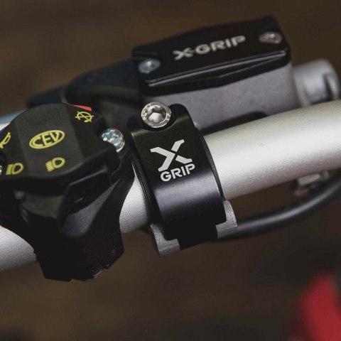 X-GRIP ZACISK ROTACYJNY ZAPOBIEGA PĘKNIECIU MOCOWANIA DO POMPY HAMYLCA I SPRZĘGŁA BRAKTEC HUSQVARNA, GASGAS KOLOR CZARNY