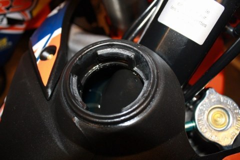 TWIN AIR FUEL FILTER FILTR WLEWU PALIWA KTM SXF/EXCF, TPI 250/300/350/450 1 TWIN AIR FUEL FILTER FILTR WLEWU PALIWA KTM SXF/EXCF, TPI 250/300/350/450 1