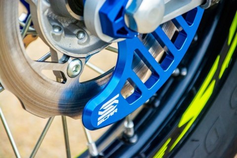 SCAR RACING OSŁONA TYLNEJ TARCZY HAMULCOWEJ SHERCO SER/SEFR KOLOR NIEBIESKI SCAR RACING OSŁONA TYLNEJ TARCZY HAMULCOWEJ SHERCO SER/SEFR KOLOR NIEBIESKI